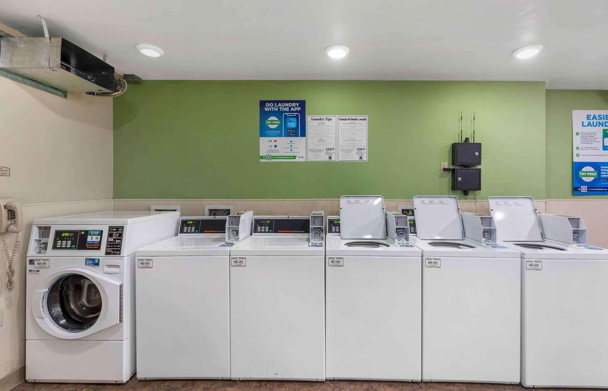 Extended Stay America Suites - Denver - Airport Аврора Экстерьер фото